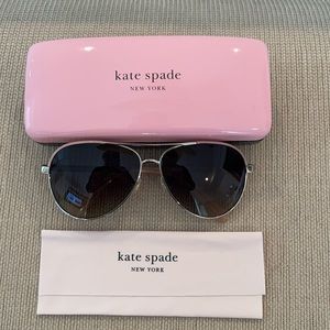 Kate Spade sunglasses with case and cleaning cloth